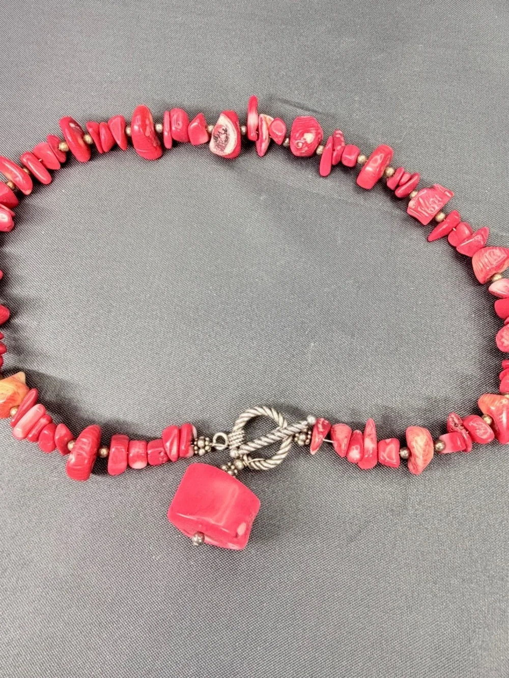 Vintage Southwestern Red Coral Necklace Artisan Beaded Silver-tone, 16